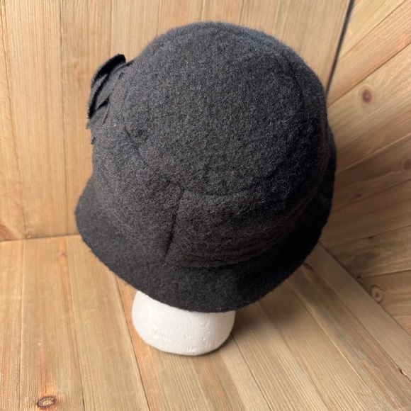 Womens Black Wool Blend Cloche Winter Hat Lawliet collapsible lined adj size - Picture 5 of 9